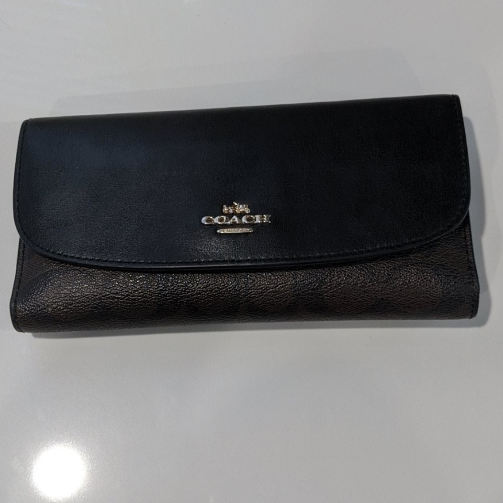 Authentic Coach Wallet